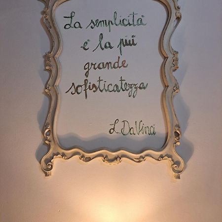 Ferienwohnung Casina Di Alice Vinci Exterior foto