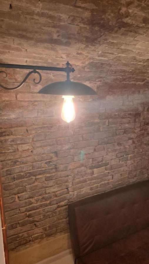 Ferienwohnung Casina Di Alice Vinci Exterior foto