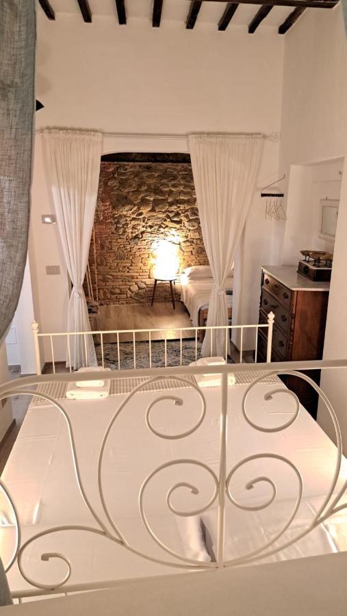 Ferienwohnung Casina Di Alice Vinci Exterior foto