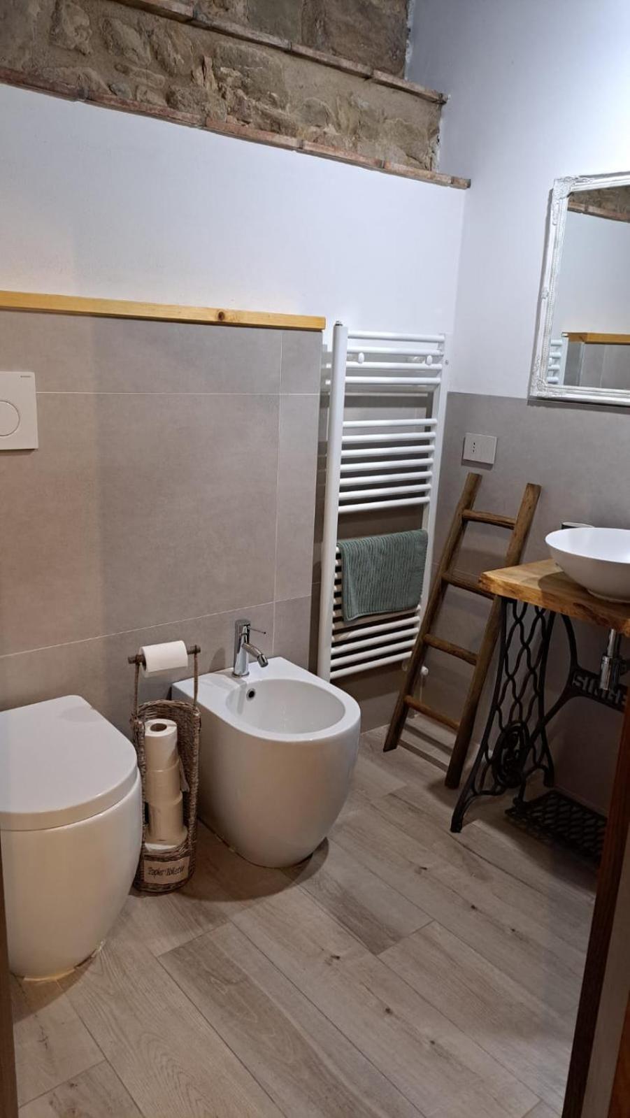 Ferienwohnung Casina Di Alice Vinci Exterior foto