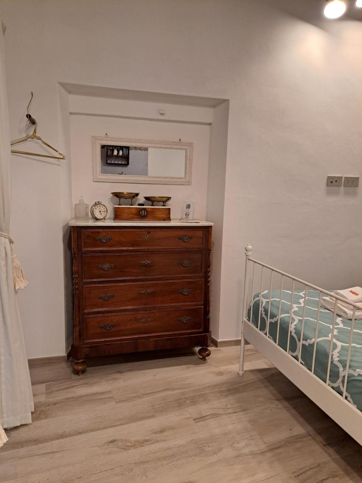 Ferienwohnung Casina Di Alice Vinci Exterior foto