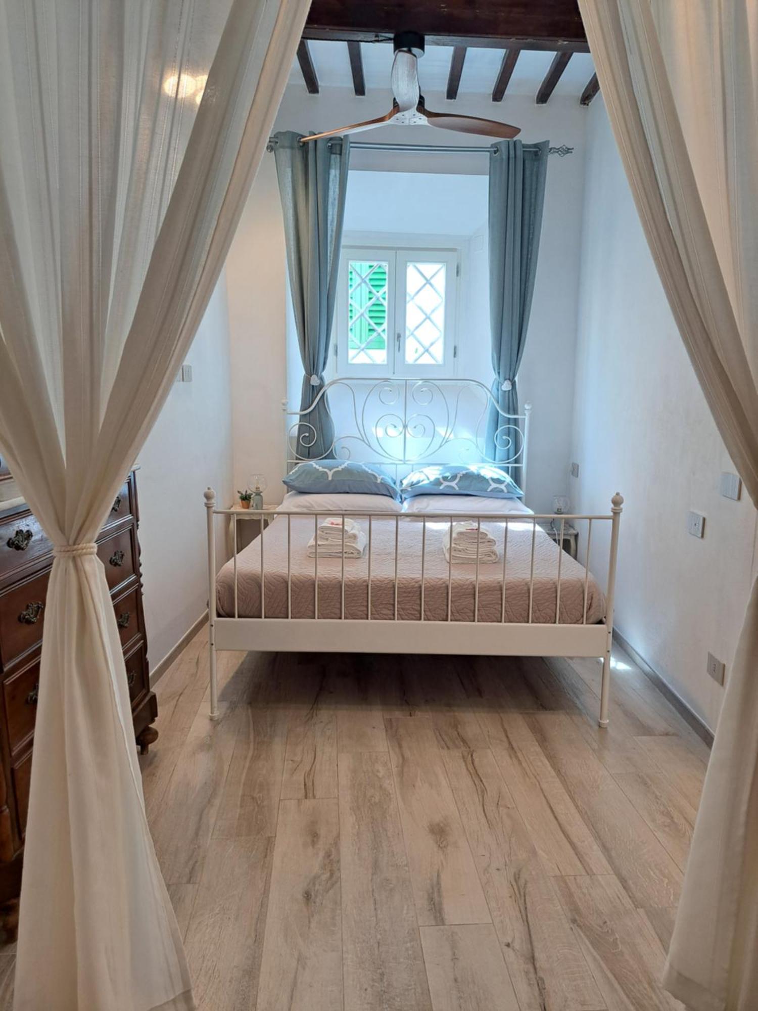 Ferienwohnung Casina Di Alice Vinci Exterior foto