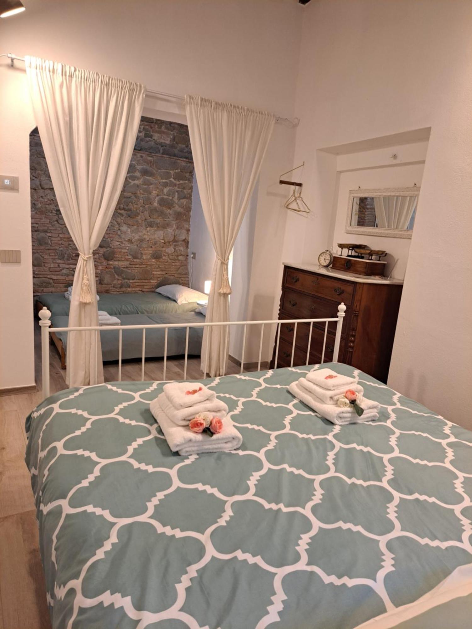 Ferienwohnung Casina Di Alice Vinci Exterior foto